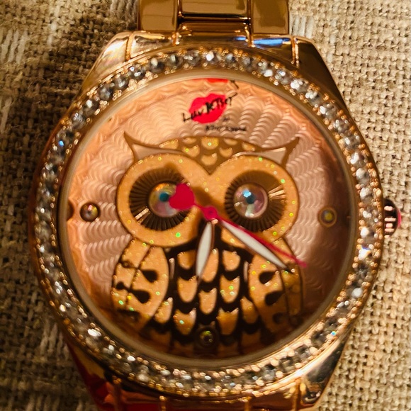 Betsy Johnson Owl Theme Rose Gold Watch, Gemmed, Beautiful, needs a battery - Picture 2 of 3